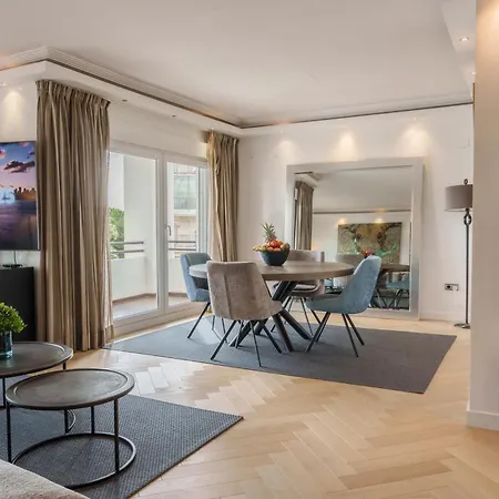 Medina Garden Sunset Apartment Marbella