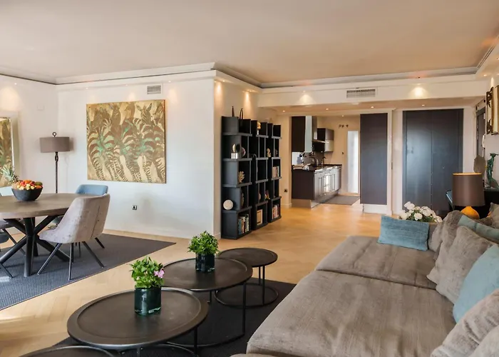 Medina Garden Sunset ماربيا